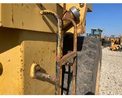 CAT 950F Equip Step