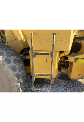 CAT 950F Equip Step