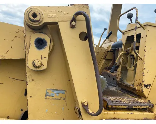 CAT 953 Equip Handrail