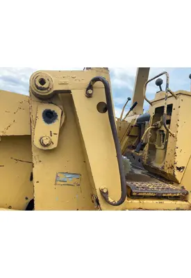 CAT 953 Equip Handrail