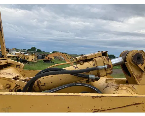 CAT 953 Equip Hydraulic Cylinder