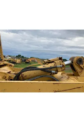 CAT 953 Equip Hydraulic Cylinder