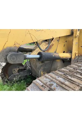CAT 953 Equip Hydraulic Cylinder