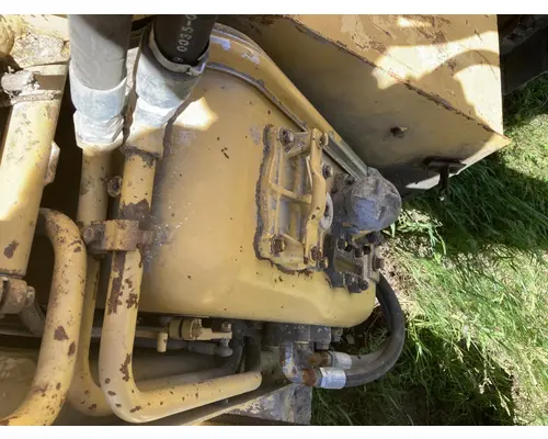 CAT 953 Equip Hydraulic TankReservoir