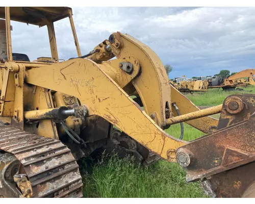 CAT 953 Equip Loader Arm