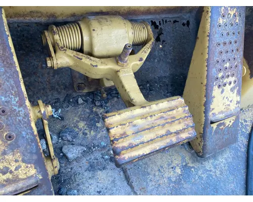 CAT 953 Equip Pedal