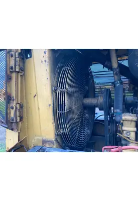 CAT 953 Equip Radiator Shroud