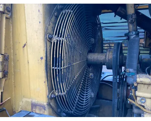 CAT 953 Equip Radiator Shroud