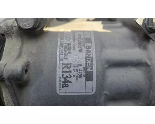 CAT C-12 Air Conditioner Compressor