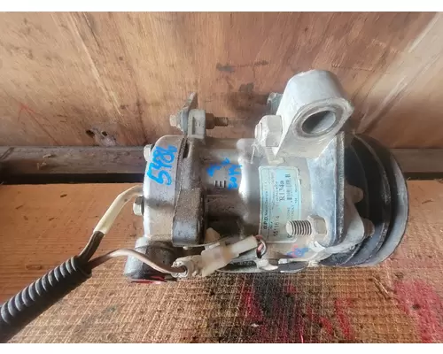 CAT C-12 Air Conditioner Compressor