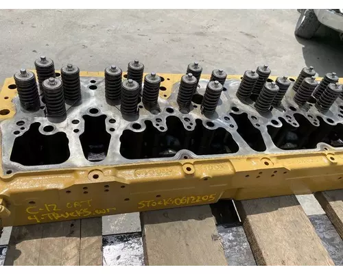 CAT C-12 Cylinder Head