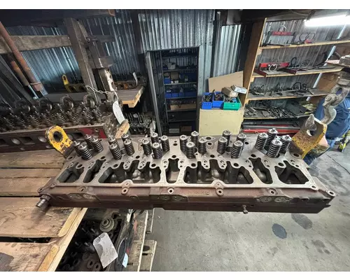 CAT C-12 Cylinder Head