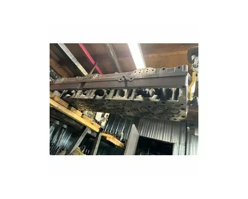 CAT C-12 Cylinder Head
