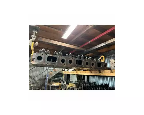 CAT C-12 Cylinder Head