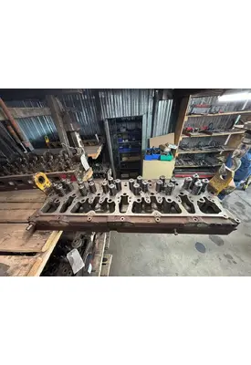 CAT C-12 Cylinder Head