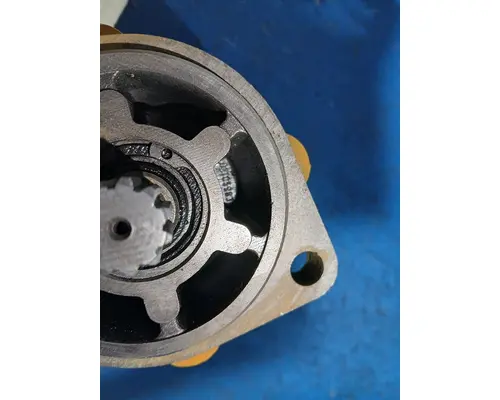 CAT C-12 Power Steering Pump