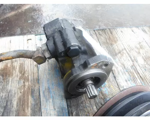 CAT C-12 Power Steering Pump