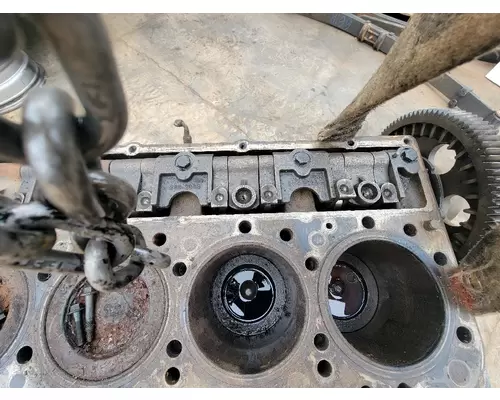 CAT C-13 Cylinder Block