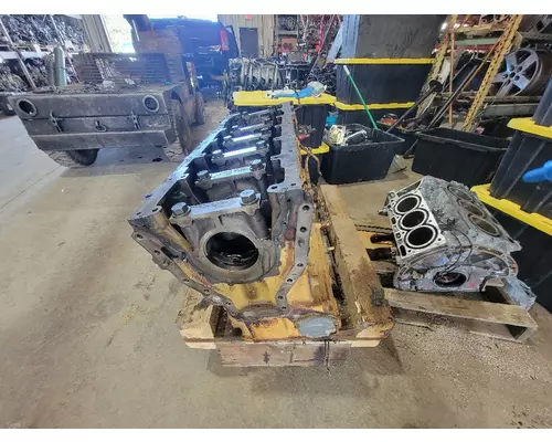 CAT C-13 Cylinder Block