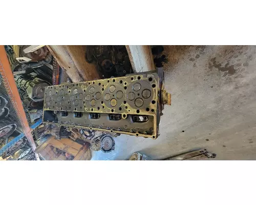 CAT C-13 Cylinder Head