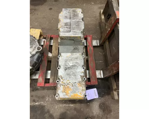 CAT C-13 Oil Pan
