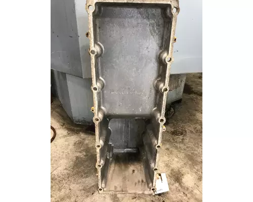 CAT C-13 Oil Pan