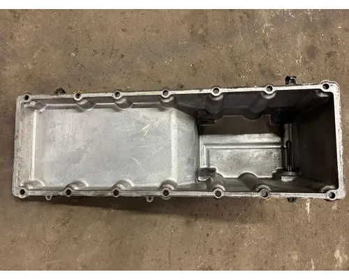 CAT C-13 Oil Pan