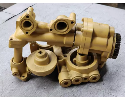 CAT C-13 Oil Pump