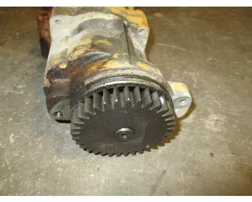 CAT C-13 Oil Pump