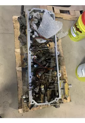 CAT C-13 Valve Cover