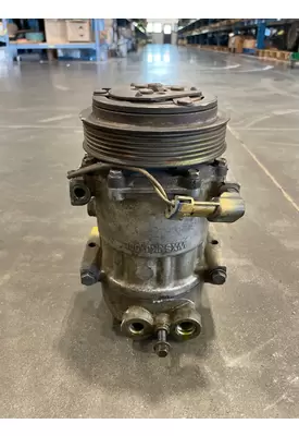 CAT C-15 Air Conditioner Compressor