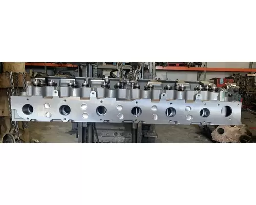 CAT C-15 Cylinder Head