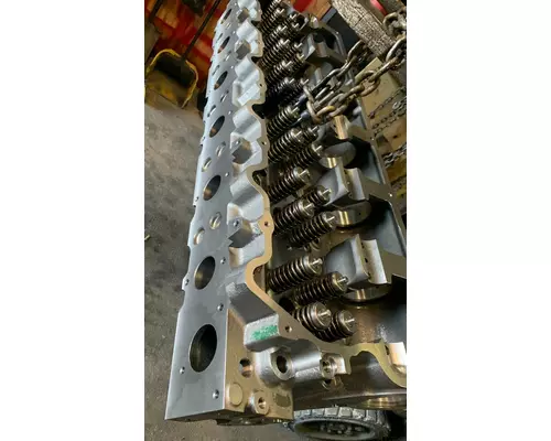 CAT C-15 Cylinder Head