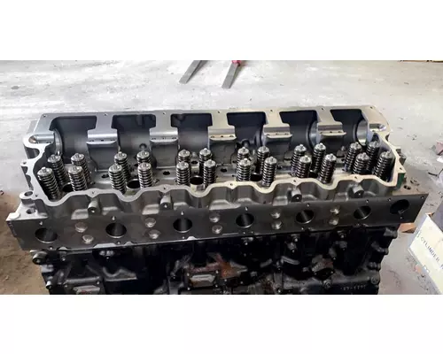 CAT C-15 Cylinder Head