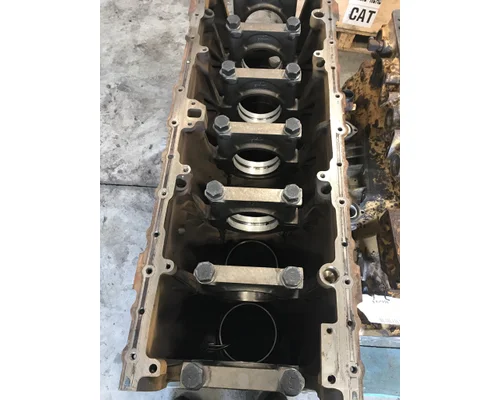 CAT C-15 Cylinder Head