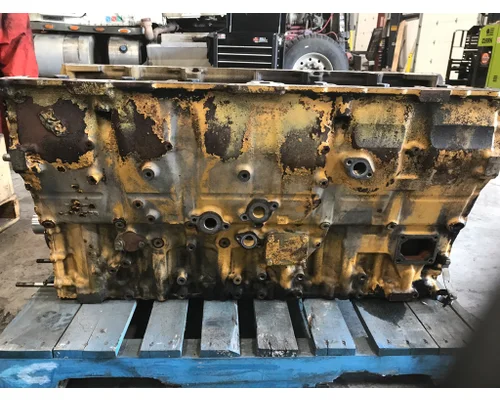 CAT C-15 Cylinder Head