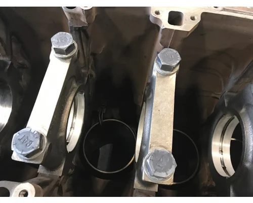 CAT C-15 Cylinder Head