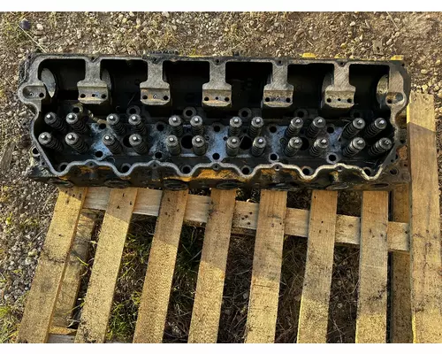 CAT C-15 Cylinder Head