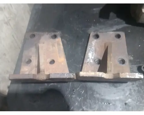 CAT C-15 Engine Mounts