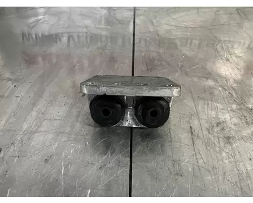 CAT C-15 Engine Mounts