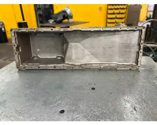 CAT C-15 Oil Pan