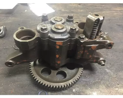 CAT C-15 Oil Pump