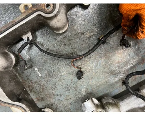 CAT C-15 Valve Cover
