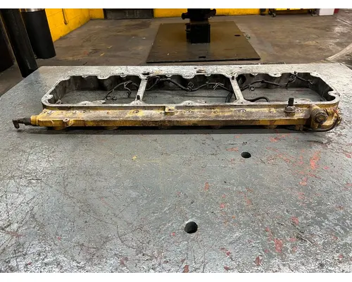CAT C-15 Valve Cover