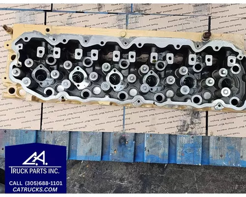 CAT C-7 Cylinder Head