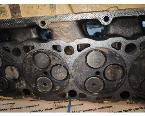 CAT C-7 Cylinder Head