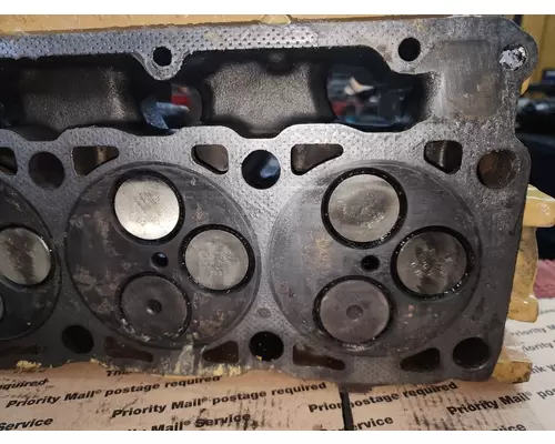 CAT C-7 Cylinder Head