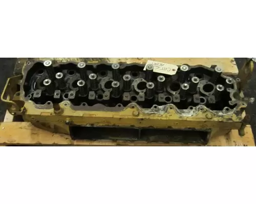 CAT C-7 Cylinder Head