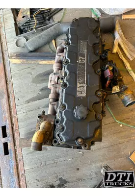 CAT C-7 Cylinder Head