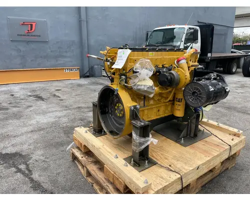 CAT C-7 Engine Assembly